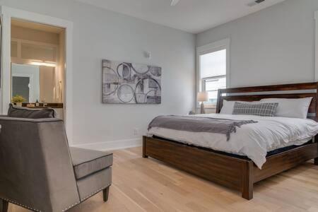 The Briar - Luxurious Condo Near Vanderbilt, Nashville Eksteriør billede