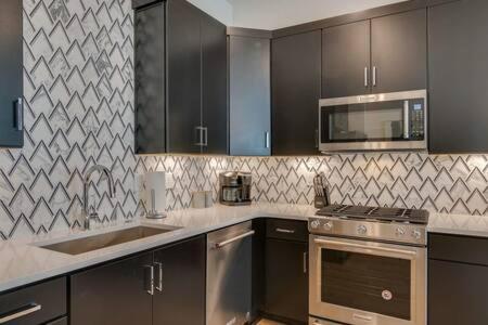 The Briar - Luxurious Condo Near Vanderbilt, Nashville Eksteriør billede